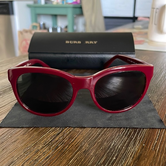 BURBERRY Burgundy Sunglasses - Picture 1 of 8